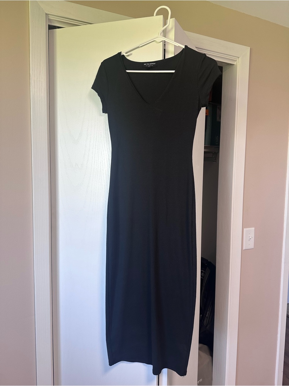 See You Monday Black Ribbed V-Neck Midi Dress